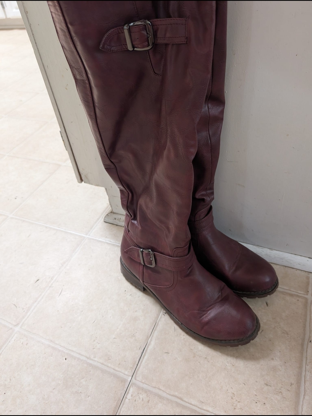 Women's Tall Buckle Riding Boots in Burgundy